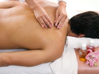 Massage des tissus profonds pour les douleurs chroniques à Marseille Périer